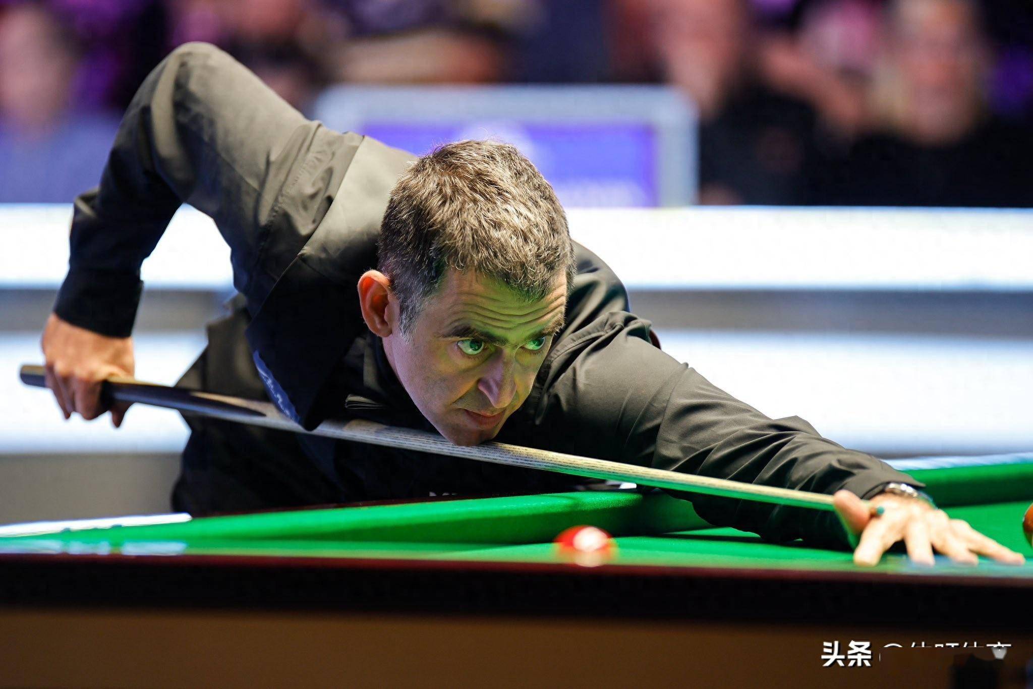 湖人强势奠 湖人强势奠